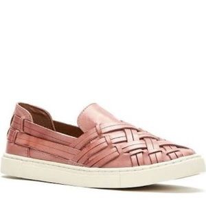 FRYE Ivy Huarache Sneakers 7.5 in Mauve